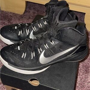 Nike Hyperdunk 2014 basketball shoe